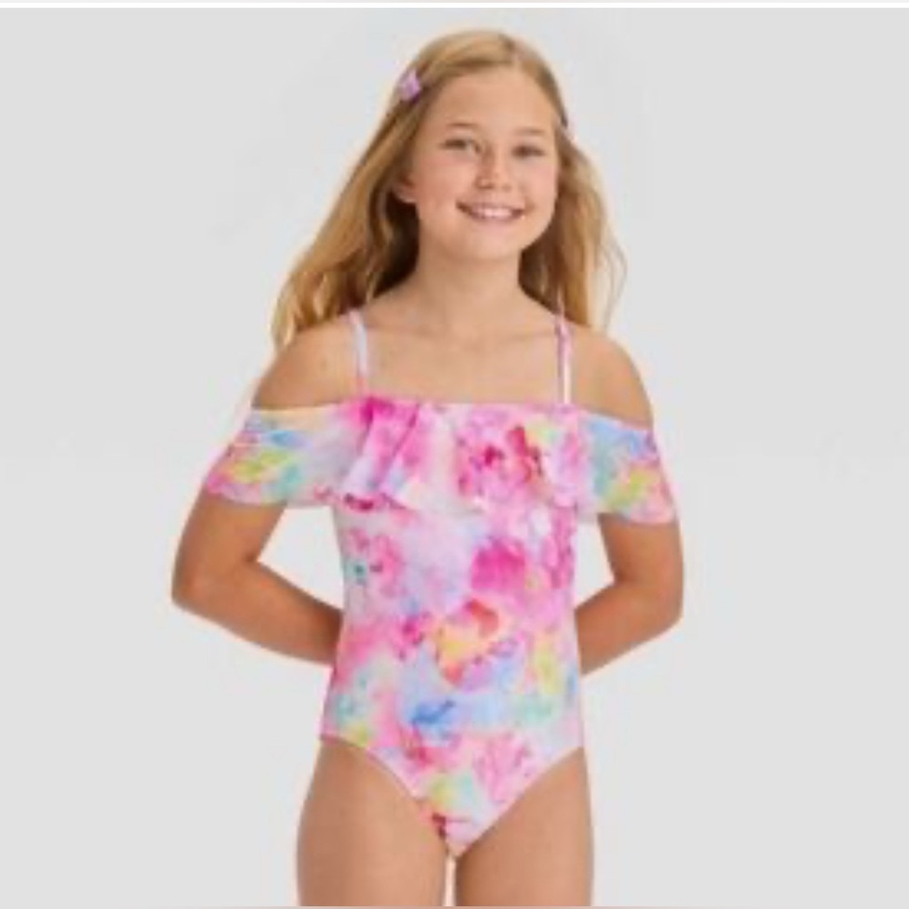Cat & Jack flower daydream girls bathing suit. Size 6/7.